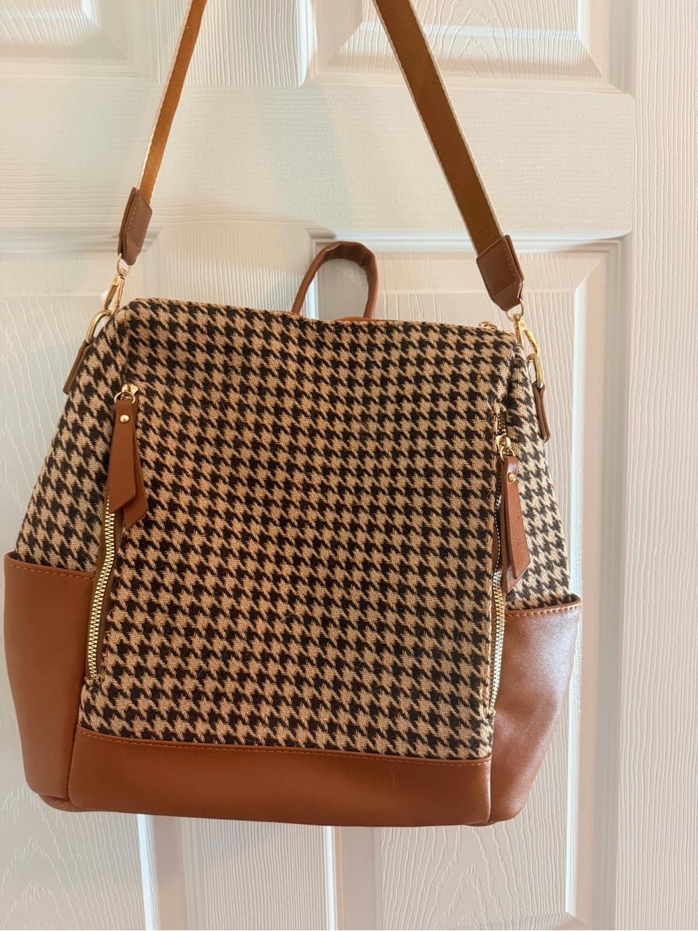 SHEIN Houndstooth Pattern Tote with Tan Trim